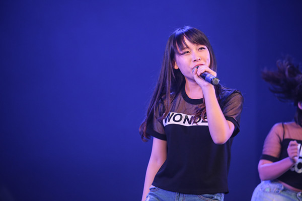 av片
十佳歌手演唱会暨艺术团结汇顺利举行