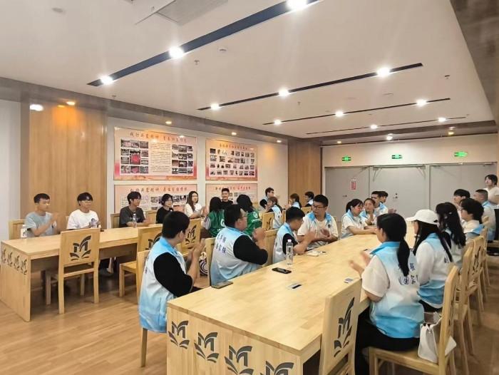 青 山绿水,“河”我守护|av片
“河”你守绿实践团筑梦绿色新篇章